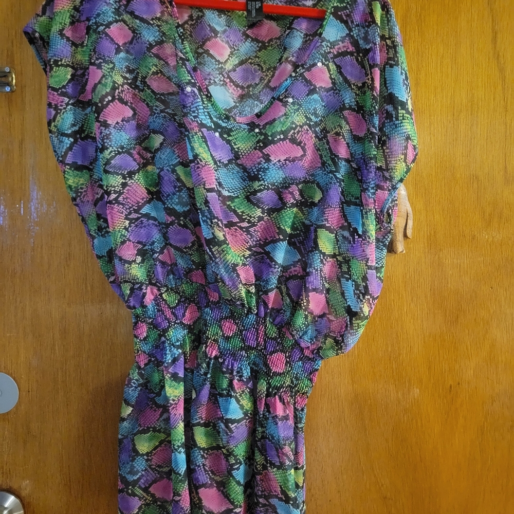 Women's plus size top